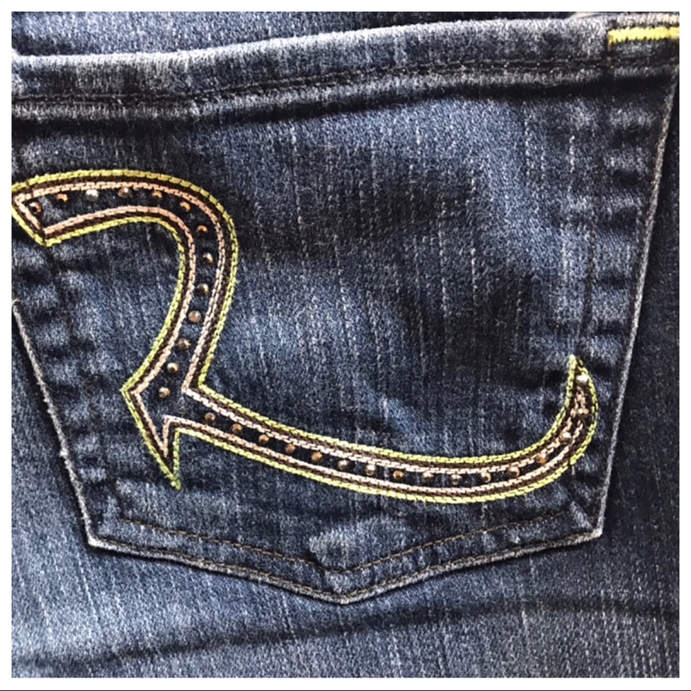 ROCK & REPUBLIC Roth Low Rise Flare Size 27 - Picture 6 of 8